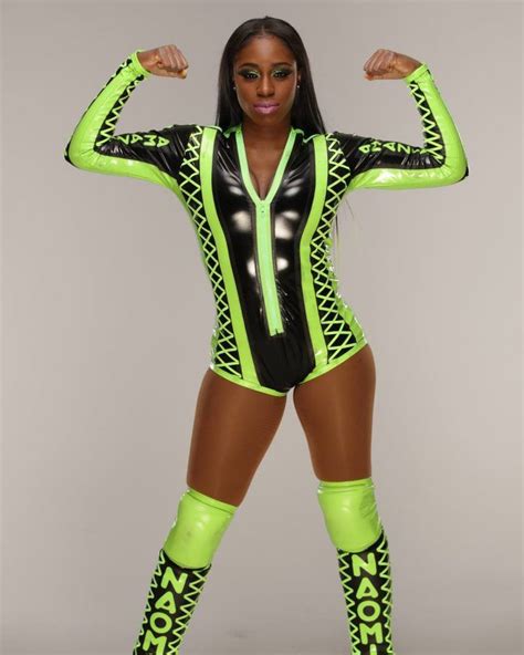 Naomi (wrestler)